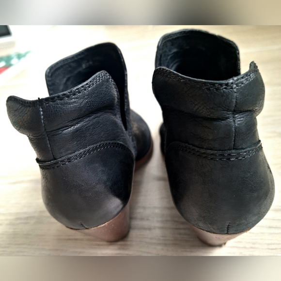 Frye Women's Reina Cut Out Black Leather Western Ankle Leather Frye Boots sz 8.5 - Picture 6 of 12